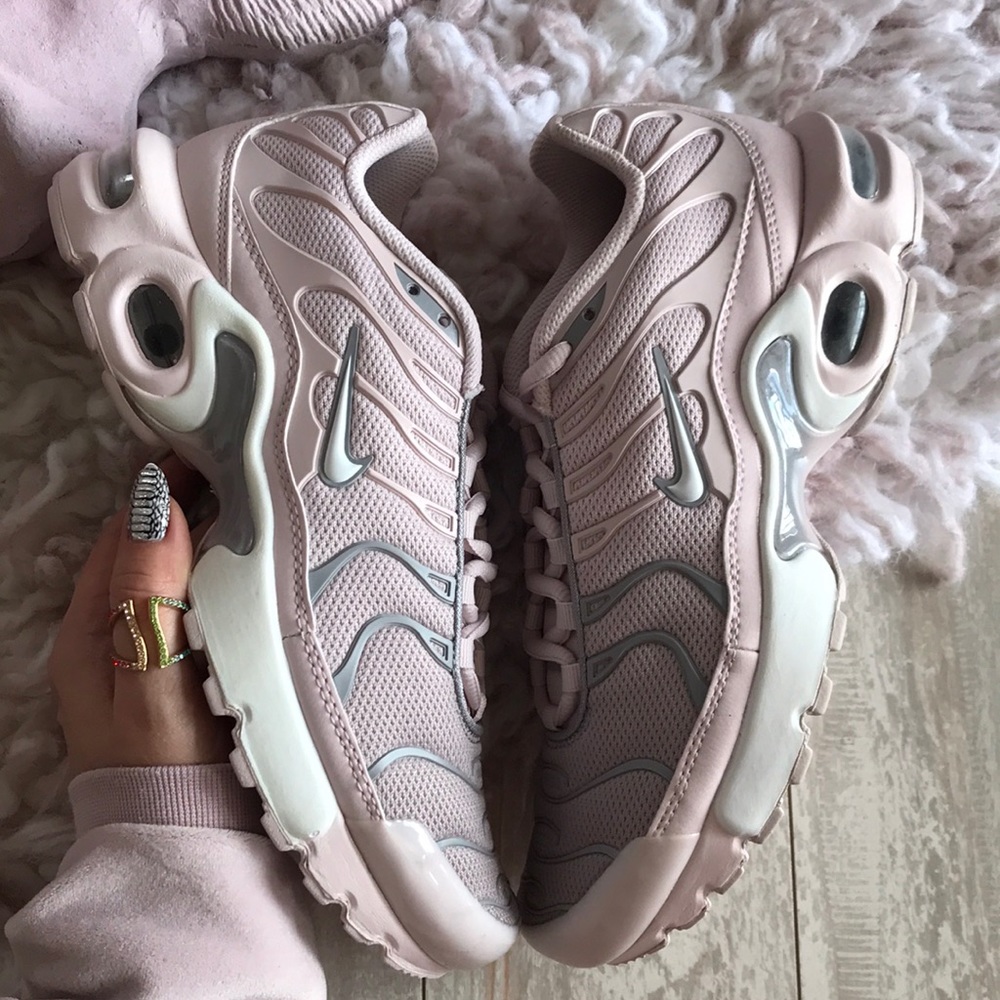 NWT Nike Air Max Plus Rose - Picture 5 of 8